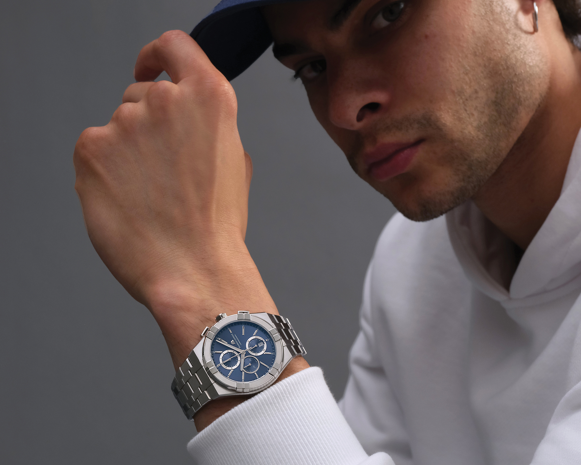 AIKON Quartz Chronograph
